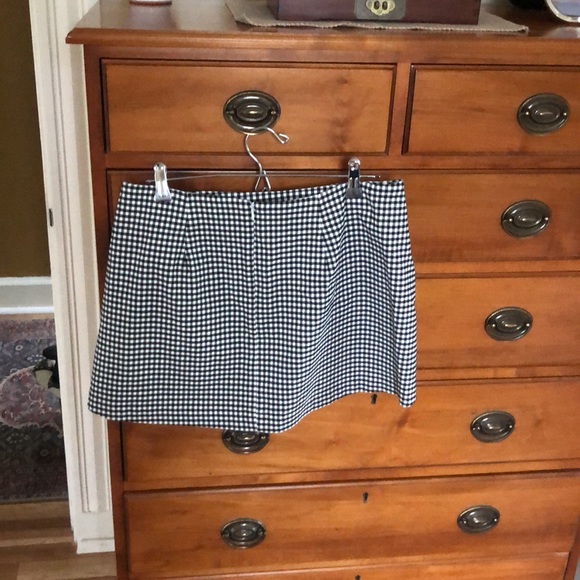 Black, gingham skirt. - Picture 2 of 3